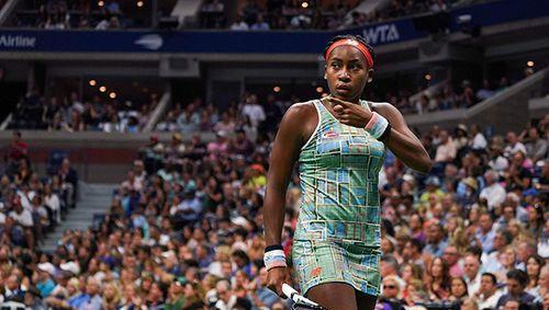 她在体能训 她在体能训