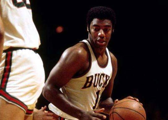 我们将密切 我们将密切