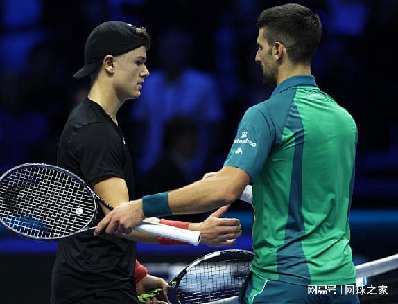 队展现了他 队展现了他