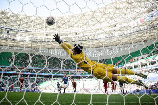 球迷们也期 球迷们也期