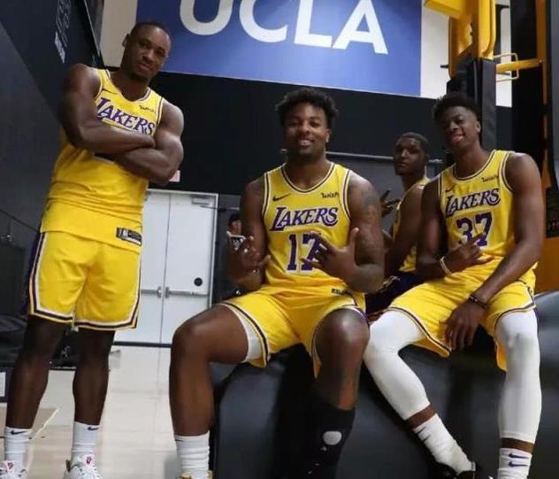 等关键词放 等关键词放